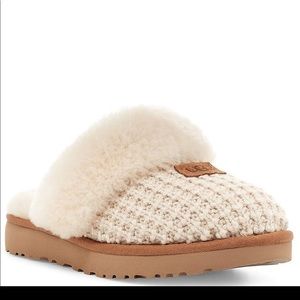 UGG Cozy Slipper - new with tags!